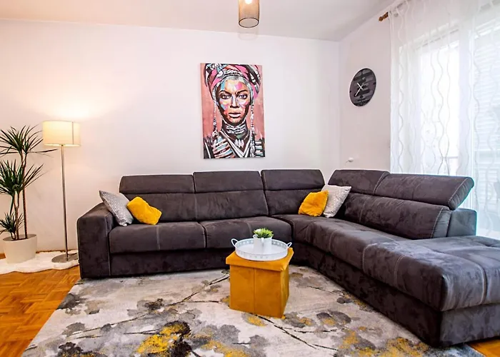 Apartment Jjj